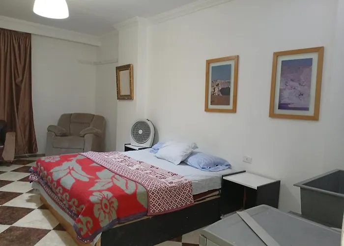Private Entrance Small Bedroom With Bathroom No Cooking Allowed In Room